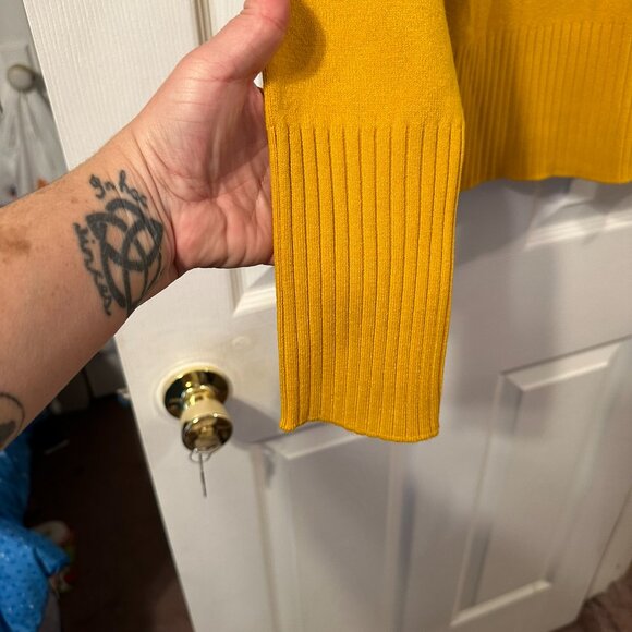 Women's French Connection Mustard Yellow Roll Neck Jumper/Sweater. Size M. NWT. - Picture 2 of 8